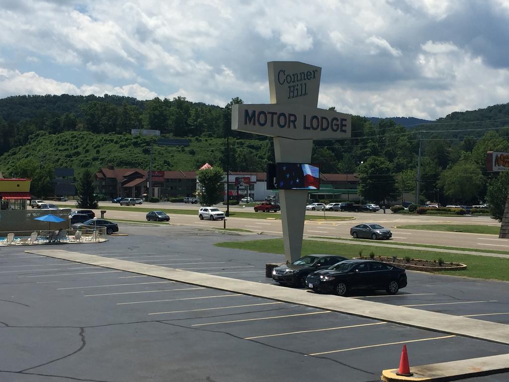 פיג'ן פורג' Conner Hill Motor Lodge מראה חיצוני תמונה